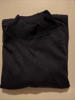 Men's Black Mock Neck Sweater - Brand Unspecified